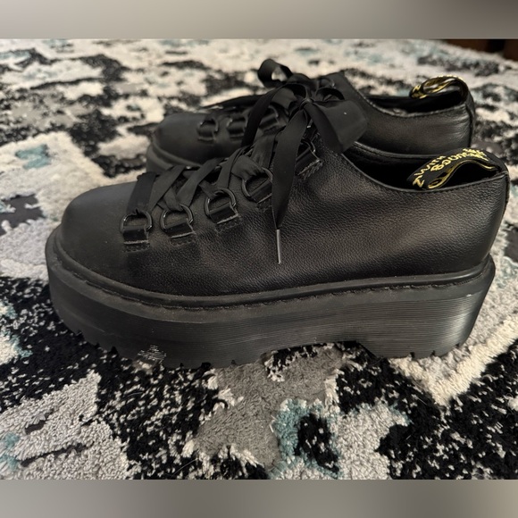 Dr. Martens Caraya Platform Loafers size 9 - Picture 10 of 14